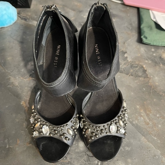 Nine west studded jewelled heels size 8.5 - Picture 1 of 7